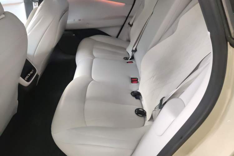 Used XPeng P7+ 2024 Ultra-Long Range Max Interior 4