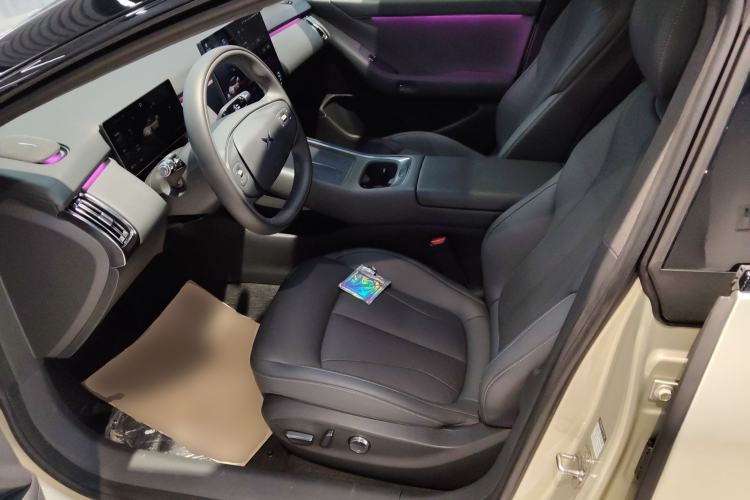 Used XPeng P7+ 2024 Long-Range Max Left Front Seat
