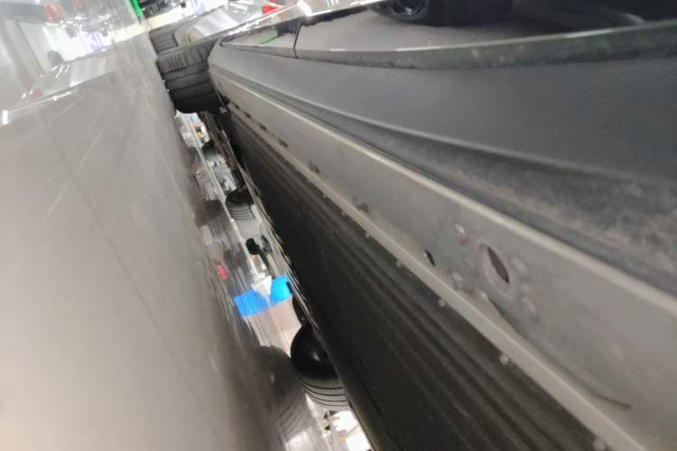 Used XPeng P7+ 2024 Ultra-Long Range Max Left Side Sill