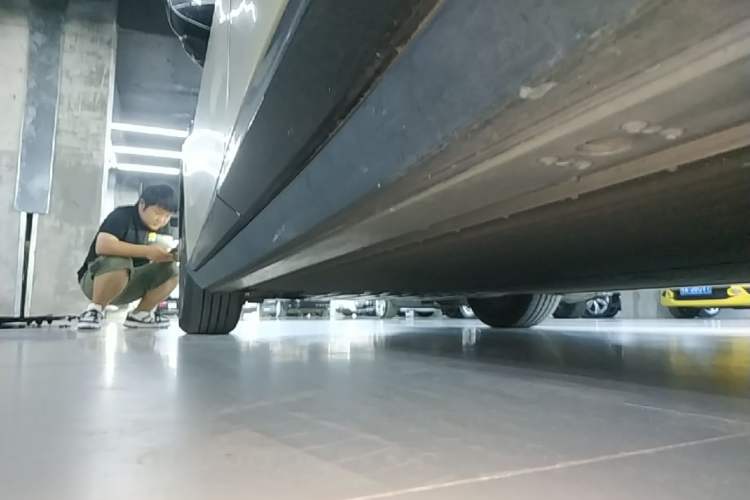 Used XPeng P7+ 2024 Ultra-Long Range Max Left Side Sill