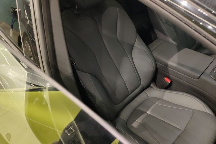 Used XPeng P7+ 2024 Long-Range Max Right Front Seat