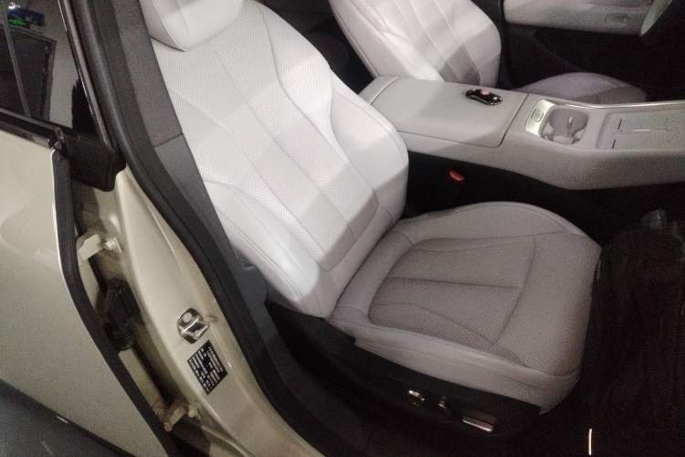 Used XPeng P7+ 2024 Ultra-Long Range Max Right Front Seat