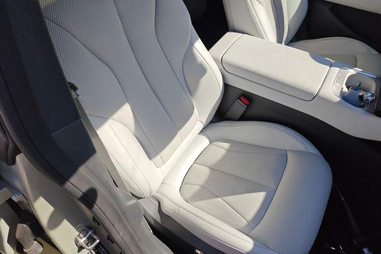 Used XPeng P7+ 2024 Long-Range Max Right Front Seat
