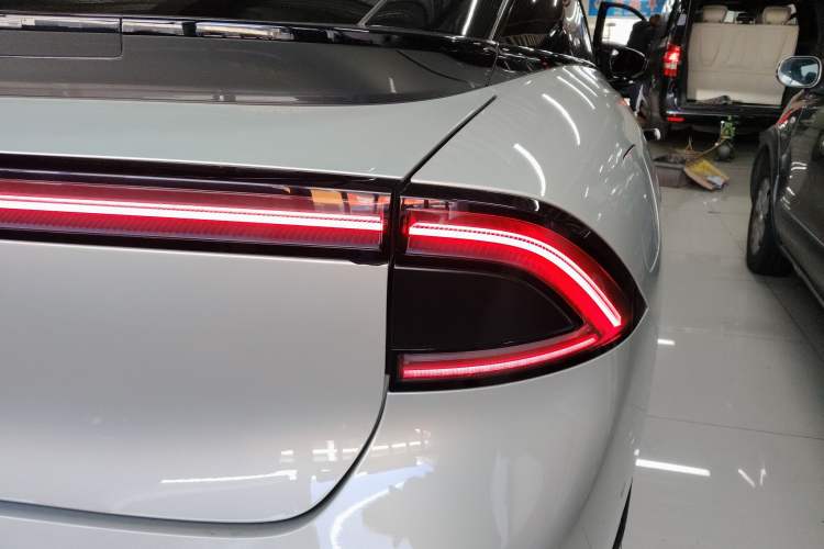 Used XPeng P7+ 2024 Ultra-Long Range Max Right Rear Taillight