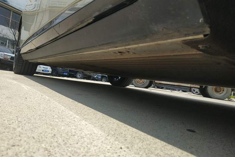 Used XPeng P7+ 2024 Ultra-Long Range Max Right Side Sill