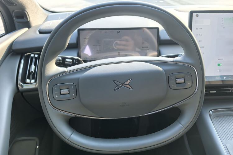 Used XPeng P7+ 2024 Long-Range Max Steering Wheel