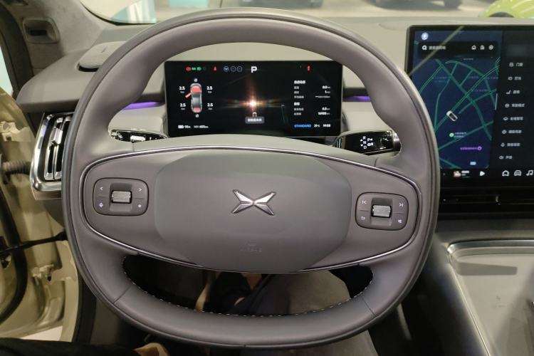 Used XPeng P7+ 2024 Long-Range Max Steering Wheel