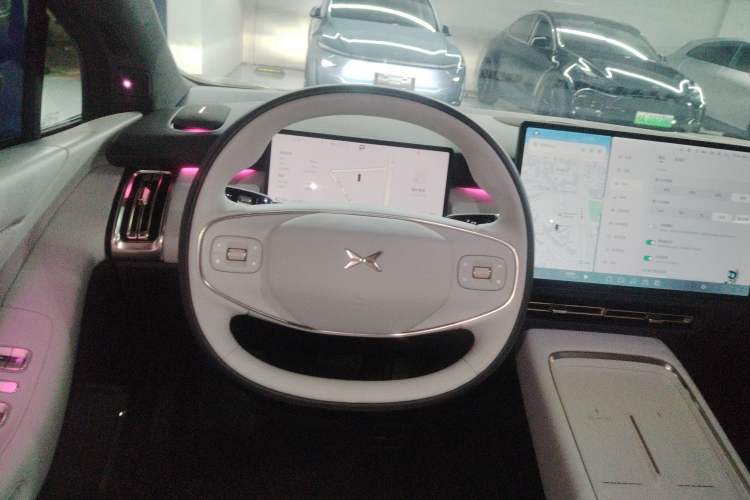 Used XPeng P7+ 2024 Ultra-Long Range Max Steering Wheel
