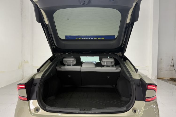 Used XPeng P7+ 2024 Long-Range Max Trunk
