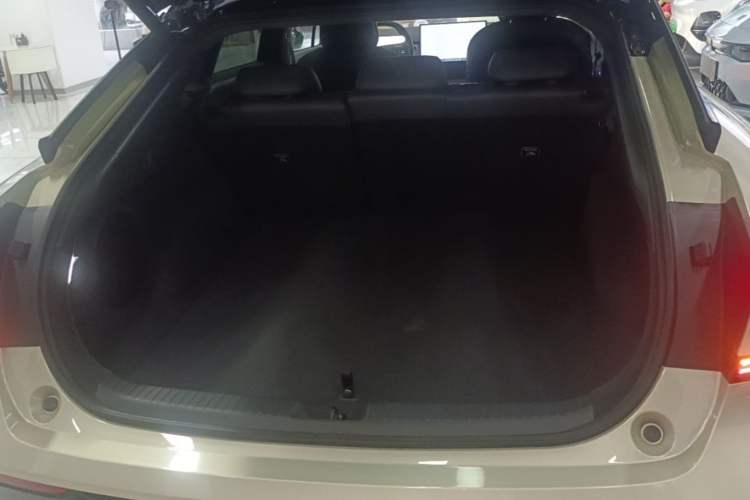 Used XPeng P7+ 2024 Long-Range Max Trunk