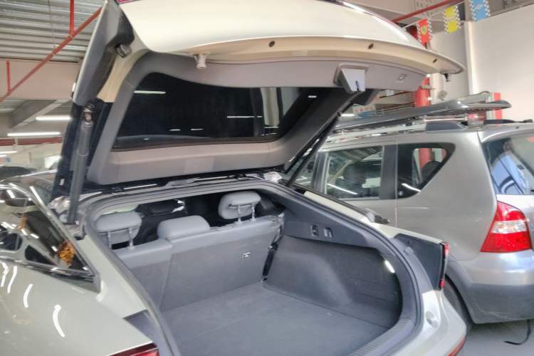 Used XPeng P7+ 2024 Ultra-Long Range Max Trunk