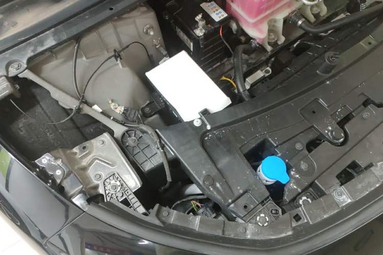 Used XPeng P7+ 2025 Ultra-Long Range Max Flagship Edition Engine Bay Right