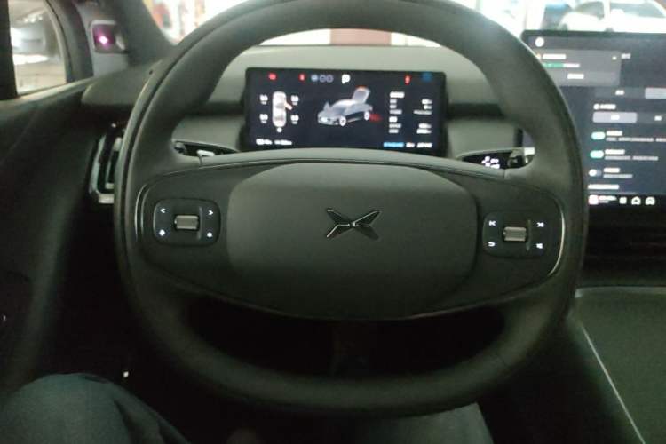 Used XPeng P7+ 2025 Ultra-Long Range Max Flagship Edition Steering Wheel