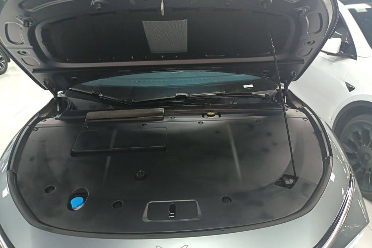 Used XPeng P7+ 2025 Ultra-Long Range Max Flagship Edition Engine Bay