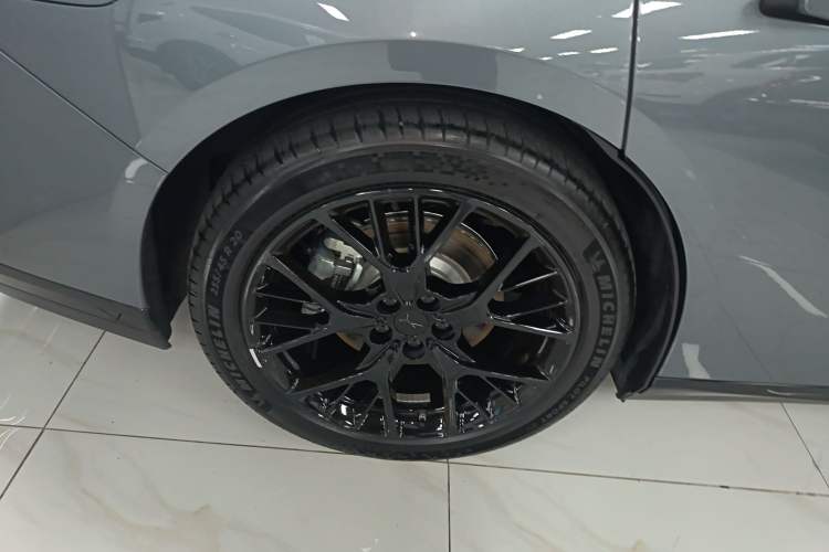 Used XPeng P7+ 2025 Ultra-Long Range Max Flagship Edition Exterior 8
