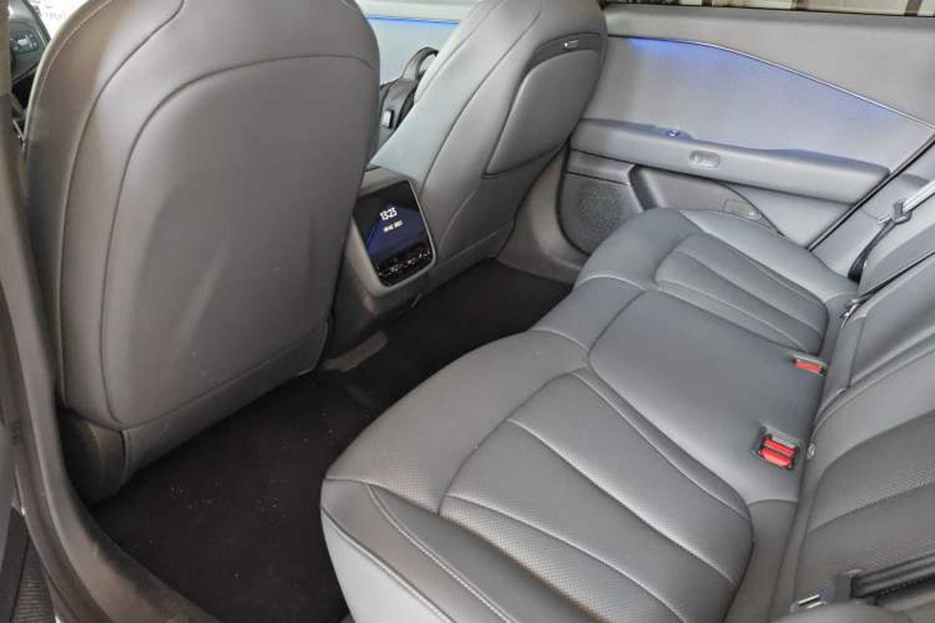 Used XPeng P7+ 2025 Ultra-Long Range Max Flagship Edition Interior 4