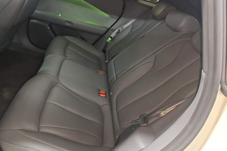 Used XPeng P7+ 2025 Ultra-Long Range Max Flagship Edition Left Rear Seat