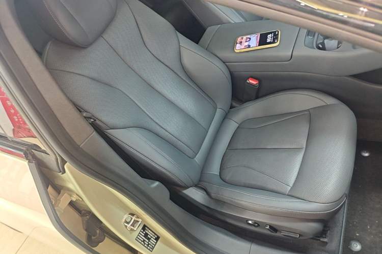 Used XPeng P7+ 2025 Ultra-Long Range Max Flagship Edition Right Front Seat