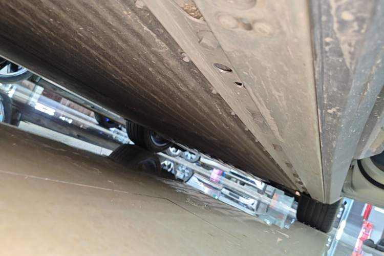 Used XPeng P7+ 2025 Ultra-Long Range Max Flagship Edition Right Side Sill