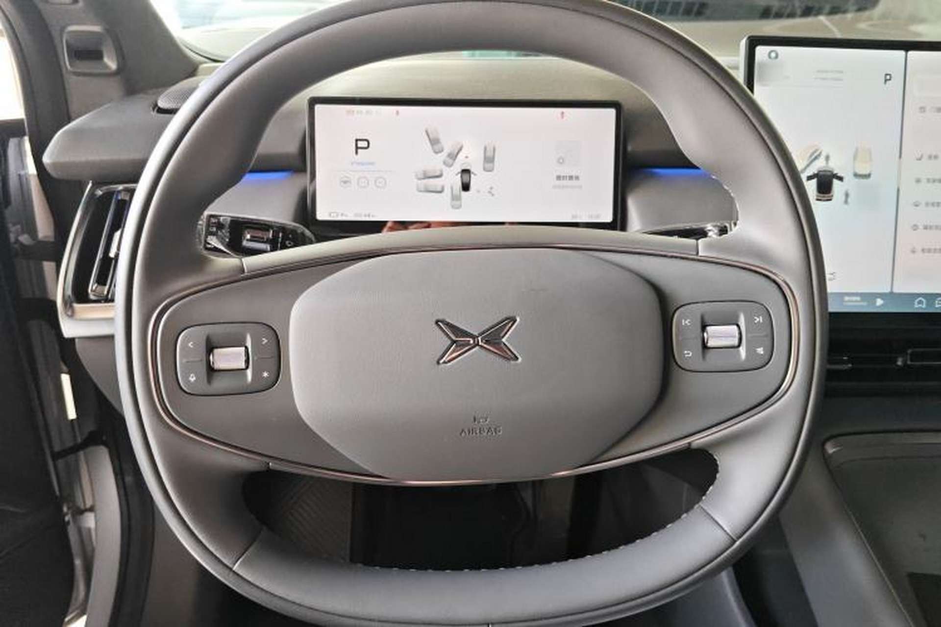Used XPeng P7+ 2025 Ultra-Long Range Max Flagship Edition Steering Wheel