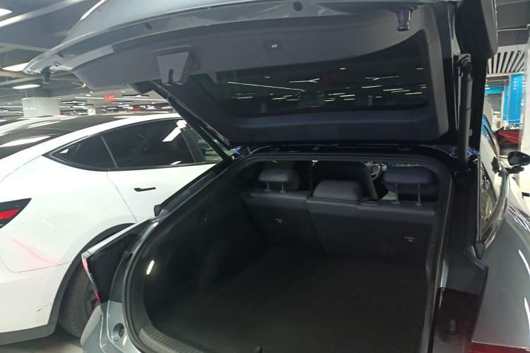 Used XPeng P7+ 2025 Ultra-Long Range Max Flagship Edition Trunk