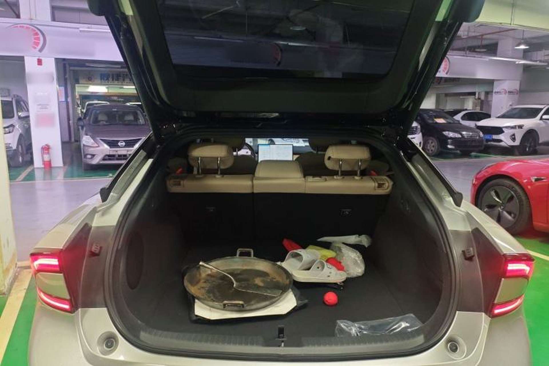 Used XPeng P7+ 2025 Ultra-Long Range Max Flagship Edition Trunk