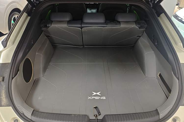 Used XPeng P7+ 2025 Ultra-Long Range Max Flagship Edition Trunk