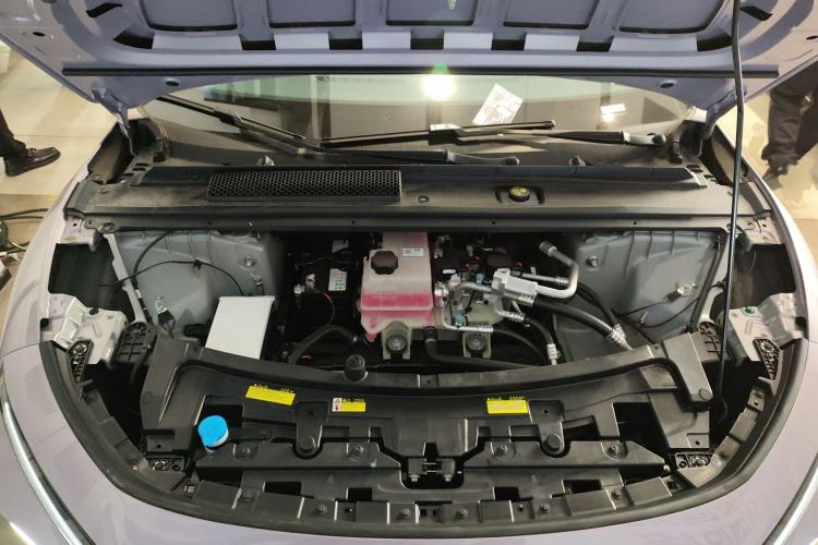 Used XPeng P7+ 2025 Ultra-Long Range Max Flagship Edition Engine Bay