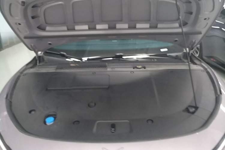 Used XPeng P7+ 2025 Ultra-Long Range Max Flagship Edition Engine Bay
