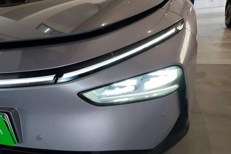 Used XPeng P7+ 2025 Ultra-Long Range Max Flagship Edition Left Front Headlight