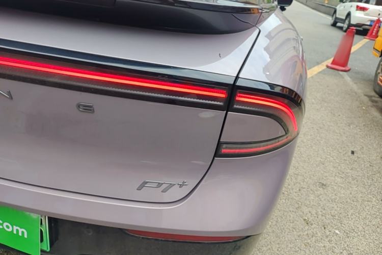 Used XPeng P7+ 2025 Ultra-Long Range Max Flagship Edition Right Rear Taillight