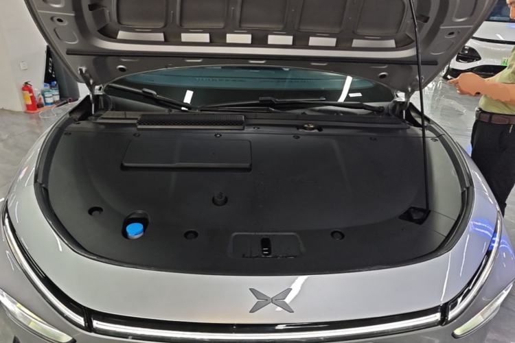 Used XPeng P7+ 2025 Ultra-Long Range Max Flagship Edition Engine Bay