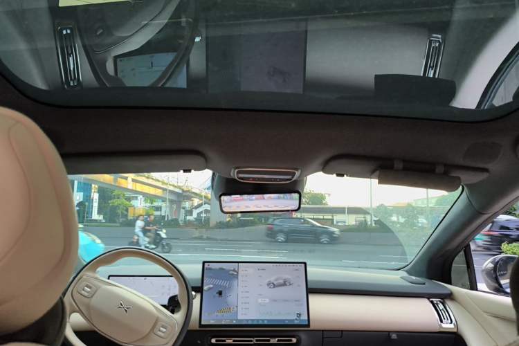Used XPeng P7+ 2025 Ultra-Long Range Max Flagship Edition Headliner