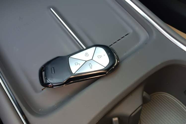 Used XPeng P7+ 2025 Ultra-Long Range Max Flagship Edition Interior 1