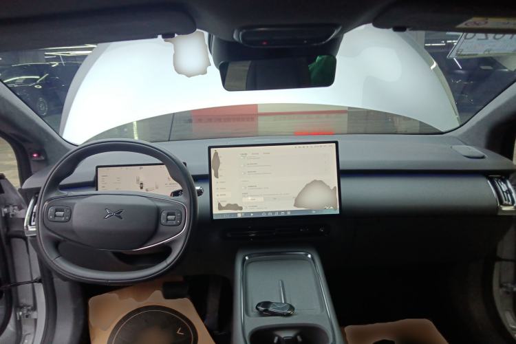 Used XPeng P7+ 2025 Ultra-Long Range Max Flagship Edition Interior 2