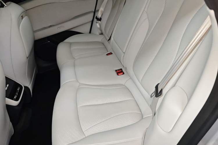 Used XPeng P7+ 2025 Ultra-Long Range Max Flagship Edition Left Rear Seat