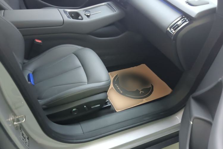Used XPeng P7+ 2025 Ultra-Long Range Max Flagship Edition Right Front Seat