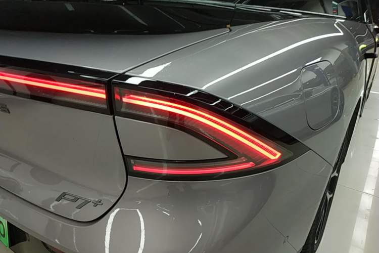 Used XPeng P7+ 2025 Ultra-Long Range Max Flagship Edition Right Rear Taillight