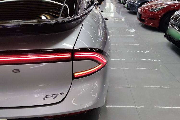 Used XPeng P7+ 2025 Ultra-Long Range Max Flagship Edition Right Rear Taillight