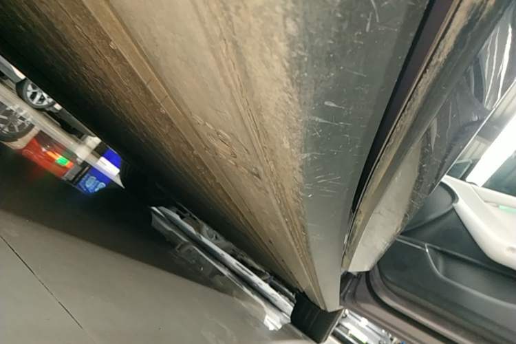 Used XPeng P7+ 2025 Ultra-Long Range Max Flagship Edition Right Side Sill