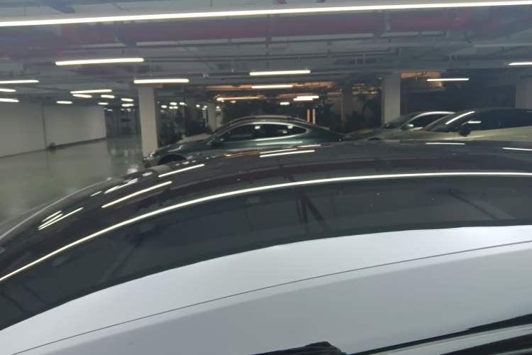 Used XPeng P7+ 2025 Ultra-Long Range Max Flagship Edition Roof