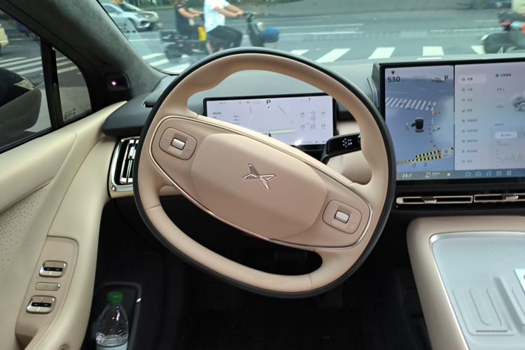 Used XPeng P7+ 2025 Ultra-Long Range Max Flagship Edition Steering Wheel