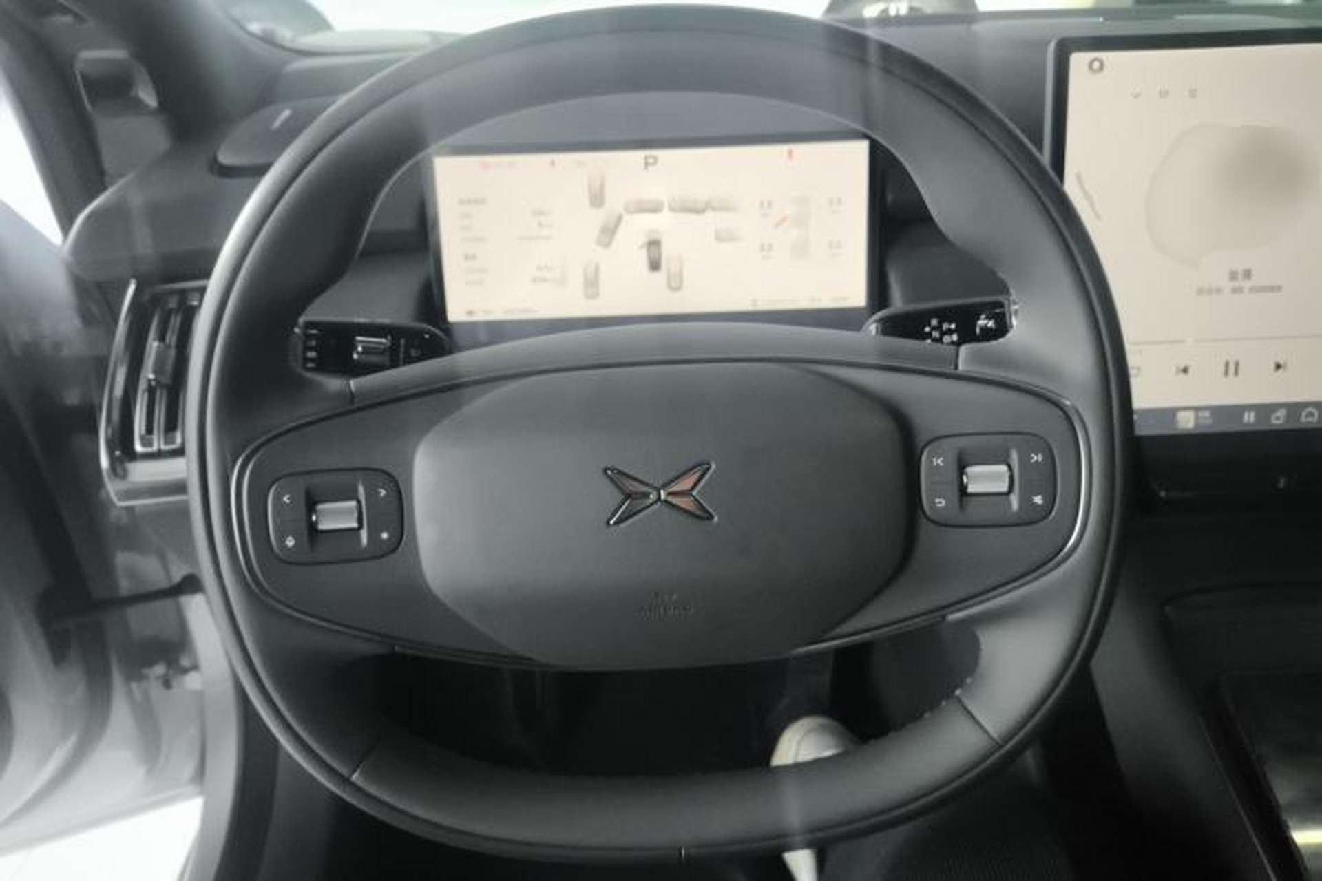 Used XPeng P7+ 2025 Ultra-Long Range Max Flagship Edition Steering Wheel