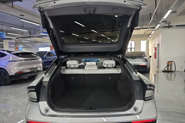 Used XPeng P7+ 2025 Ultra-Long Range Max Flagship Edition Trunk