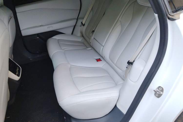 Used XPeng P7+ 2025 Ultra-Long Range Max Flagship Edition Left Rear Seat