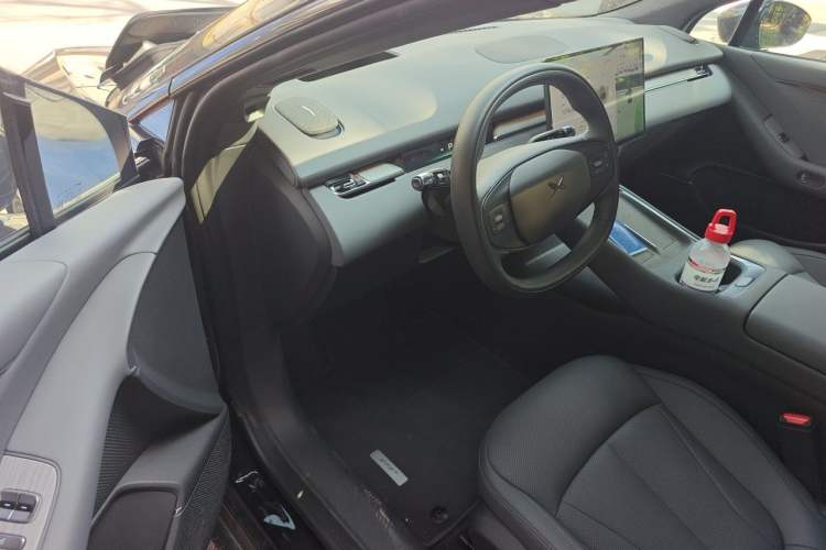 Used XPeng P7+ 2026 Model, Range-Extended 1550 Max Tech Edition Driver Seat