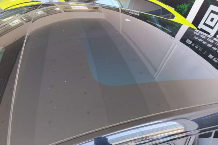 Used XPeng P7+ 2026 Model, Range-Extended 1550 Max Flagship Edition Roof