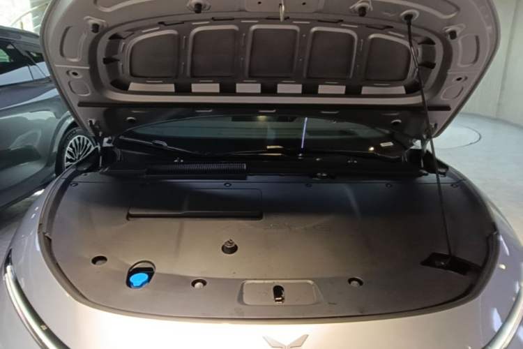 Used XPeng P7+ 2026 Model, Pure Electric 615 Max Flagship Edition Engine Bay