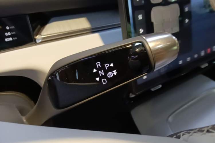 Used XPeng P7+ 2026 Model, Pure Electric 615 Max Flagship Edition Gear Lever