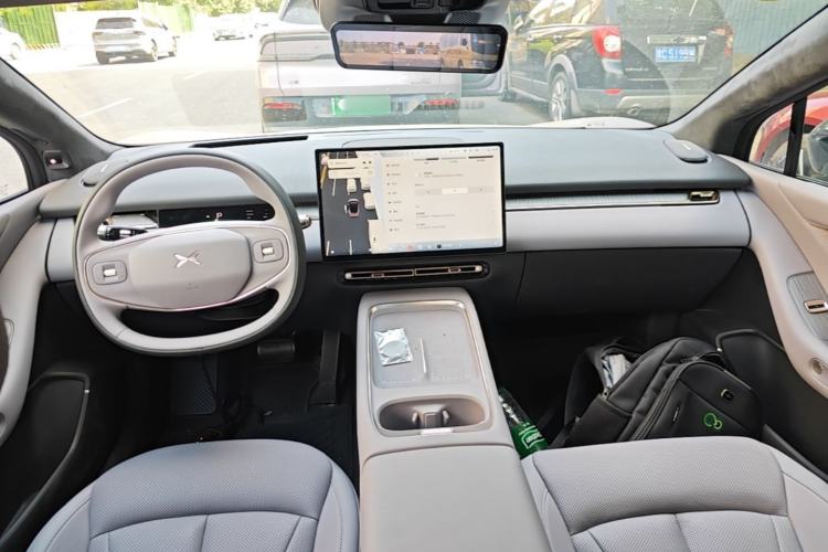 Used XPeng P7+ 2026 Model, Range-Extended 1550 Max Flagship Edition Center Console